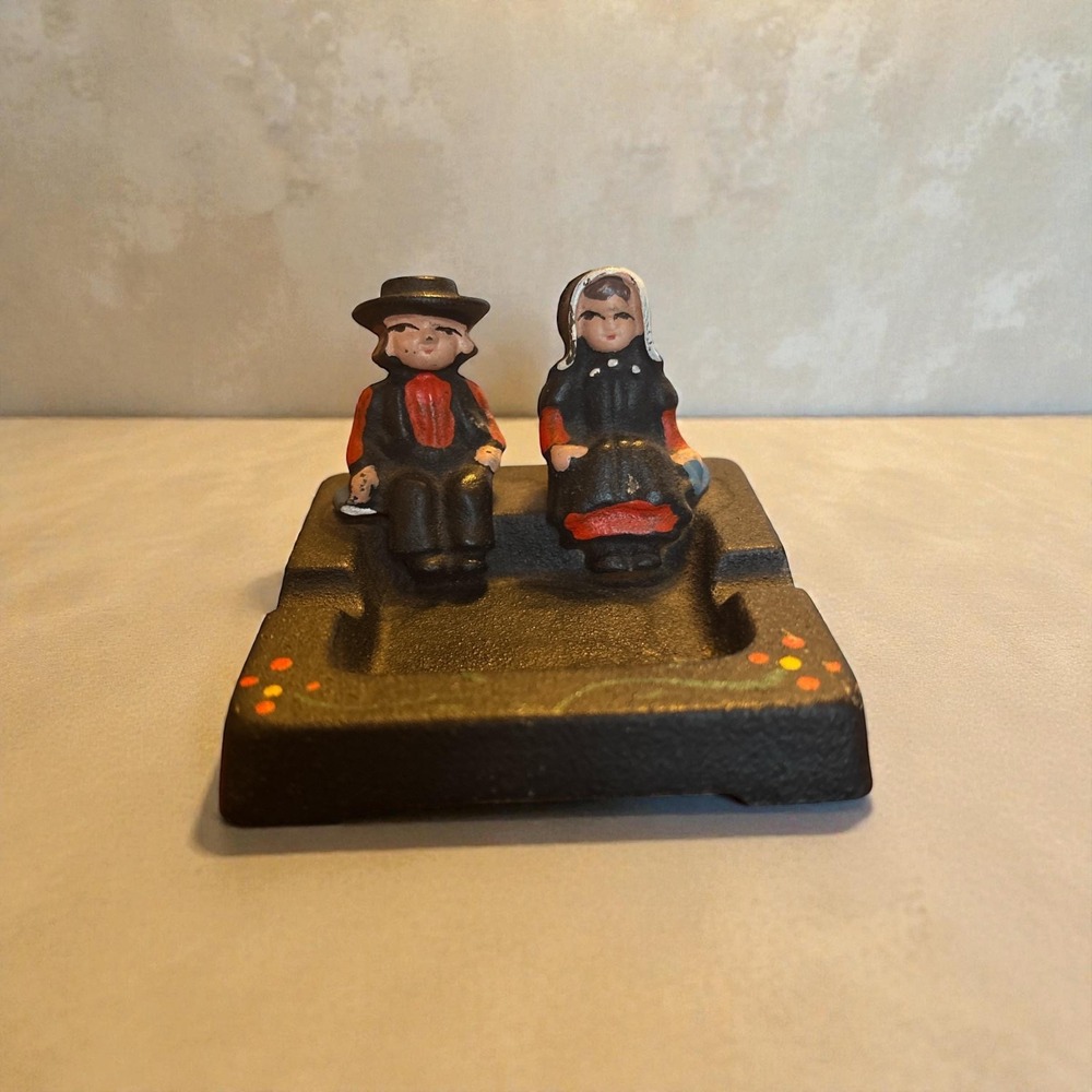 Pennsylvania Amish Couple Ashtray Hand Painted cast iron